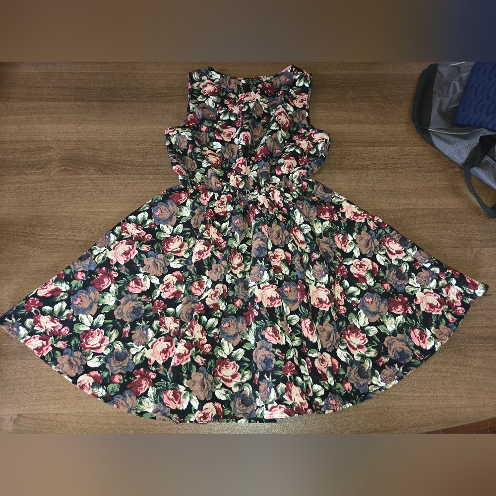 Mela Loves London Dress - Size 10 - HAS POCKETS! - Picture 8 of 8